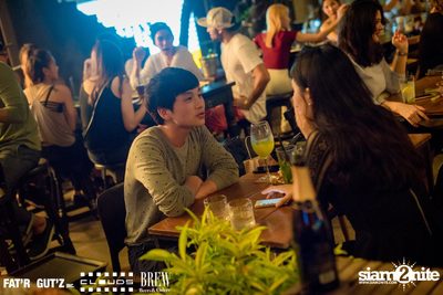 Seenspace Invasion ที่ร้าน Clouds, Fat'R Gut'z และ BREW Beers & Ciders — photo 58