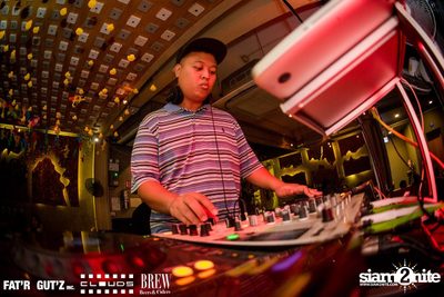 Seenspace Invasion ที่ร้าน Clouds, Fat'R Gut'z และ BREW Beers & Ciders — photo 67