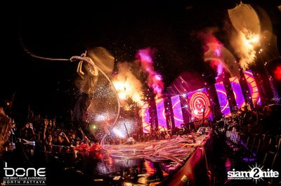 Water Festival กับ Bankk Cash, Southside & Bang Bang Bang ที่ร้านโบน — photo 9