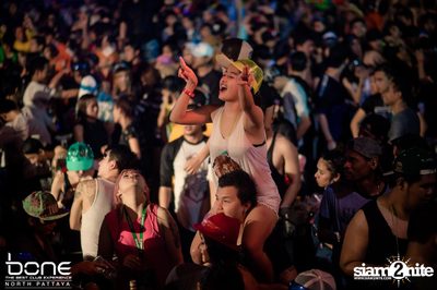 Water Festival กับ Bankk Cash, Southside & Bang Bang Bang ที่ร้านโบน — photo 30