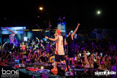 Water Festival กับ Bankk Cash, Southside & Bang Bang Bang ที่ร้านโบน — photo 43