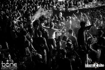 Water Festival กับ Bankk Cash, Southside & Bang Bang Bang ที่ร้านโบน — photo 56