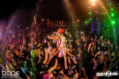 Water Festival กับ Bankk Cash, Southside & Bang Bang Bang ที่ร้านโบน — photo 66