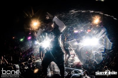 Water Festival กับ Bankk Cash, Southside & Bang Bang Bang ที่ร้านโบน — photo 85