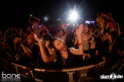 Water Festival กับ Bankk Cash, Southside & Bang Bang Bang ที่ร้านโบน — photo 93