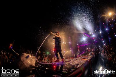 Water Festival กับ Bankk Cash, Southside & Bang Bang Bang ที่ร้านโบน — photo 94