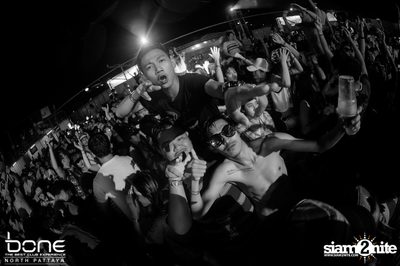 Water Festival กับ Bankk Cash, Southside & Bang Bang Bang ที่ร้านโบน — photo 107