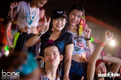 Water Festival กับ Bankk Cash, Southside & Bang Bang Bang ที่ร้านโบน — photo 149