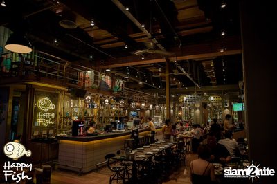 คืนวันศุกร์ ที่ร้าน แฮปปี้ ฟิช, เอเชีย ทีค เดอะ ริเวอร์ฟร้อนท์ — photo 2