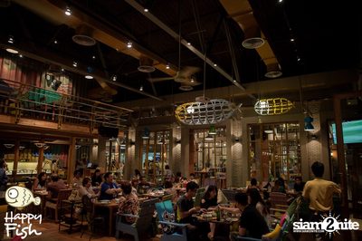 คืนวันศุกร์ ที่ร้าน แฮปปี้ ฟิช, เอเชีย ทีค เดอะ ริเวอร์ฟร้อนท์ — photo 4