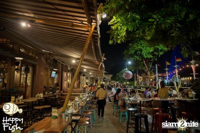 คืนวันศุกร์ ที่ร้าน แฮปปี้ ฟิช, เอเชีย ทีค เดอะ ริเวอร์ฟร้อนท์ — photo 21