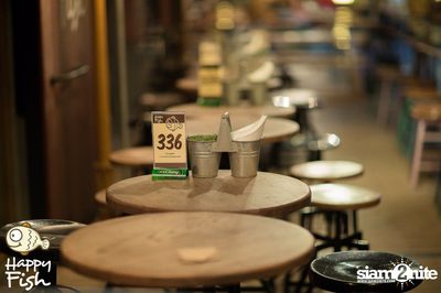 คืนวันศุกร์ ที่ร้าน แฮปปี้ ฟิช, เอเชีย ทีค เดอะ ริเวอร์ฟร้อนท์ — photo 22