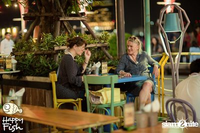 คืนวันศุกร์ ที่ร้าน แฮปปี้ ฟิช, เอเชีย ทีค เดอะ ริเวอร์ฟร้อนท์ — photo 25