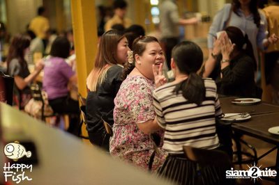 คืนวันศุกร์ ที่ร้าน แฮปปี้ ฟิช, เอเชีย ทีค เดอะ ริเวอร์ฟร้อนท์ — photo 28