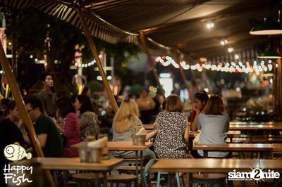 คืนวันศุกร์ ที่ร้าน แฮปปี้ ฟิช, เอเชีย ทีค เดอะ ริเวอร์ฟร้อนท์ — photo 54