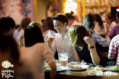 คืนวันศุกร์ ที่ร้าน แฮปปี้ ฟิช, เอเชีย ทีค เดอะ ริเวอร์ฟร้อนท์ — photo 73