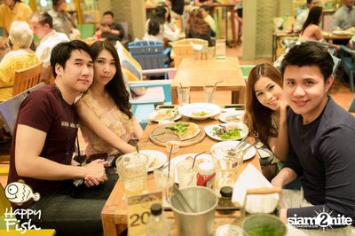 คืนวันศุกร์ ที่ร้าน แฮปปี้ ฟิช, เอเชีย ทีค เดอะ ริเวอร์ฟร้อนท์ — photo 102