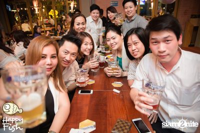 คืนวันศุกร์ ที่ร้าน แฮปปี้ ฟิช, เอเชีย ทีค เดอะ ริเวอร์ฟร้อนท์ — photo 120