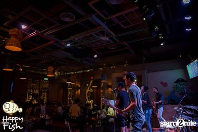 คืนวันศุกร์ ที่ร้าน แฮปปี้ ฟิช, เอเชีย ทีค เดอะ ริเวอร์ฟร้อนท์ — photo 134