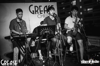 Friday Night at Grease Bangkok, Sukhumvit Soi 49 — photo 2