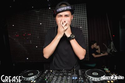Friday Night at Grease Bangkok, Sukhumvit Soi 49 — photo 15