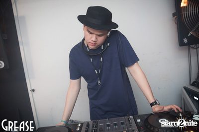Friday Night at Grease Bangkok, Sukhumvit Soi 49 — photo 28