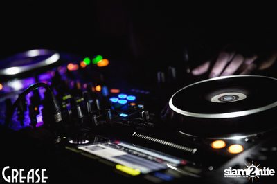 Friday Night at Grease Bangkok, Sukhumvit Soi 49 — photo 35