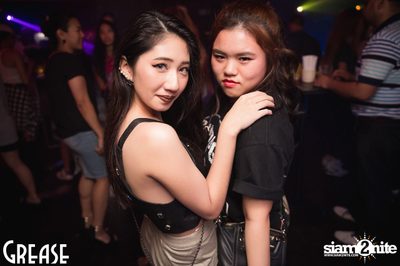 Friday Night at Grease Bangkok, Sukhumvit Soi 49 — photo 73