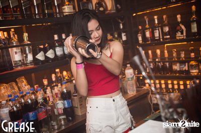 Friday Night at Grease Bangkok, Sukhumvit Soi 49 — photo 79