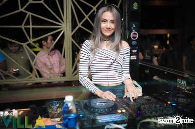 Friday Night at Funky Villa, Thonglor Arena 10 — photo 104