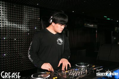 Saturday Night at Grease Bangkok, Sukhumvit 49 — photo 22