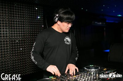 Saturday Night at Grease Bangkok, Sukhumvit 49 — photo 30