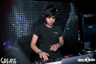 Saturday Night at Grease Bangkok, Sukhumvit 49 — photo 44