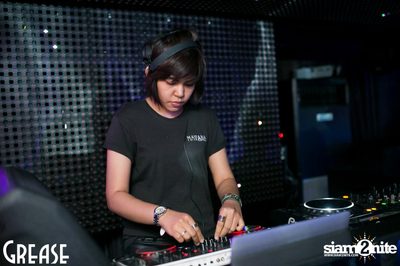 Saturday Night at Grease Bangkok, Sukhumvit 49 — photo 45