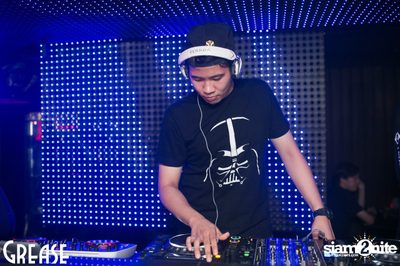 Saturday Night at Grease Bangkok, Sukhumvit 49 — photo 114