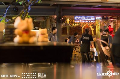 Seenspace Invasion ที่ร้าน Clouds, Fat'R Gut'z และ BREW Beers & Ciders — photo 14