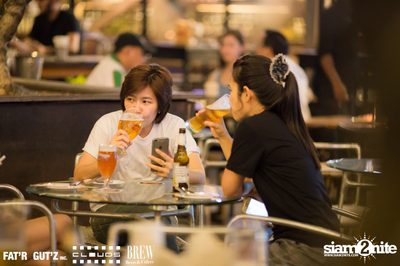 Seenspace Invasion ที่ร้าน Clouds, Fat'R Gut'z และ BREW Beers & Ciders — photo 16