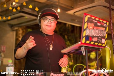 Seenspace Invasion ที่ร้าน Clouds, Fat'R Gut'z และ BREW Beers & Ciders — photo 66