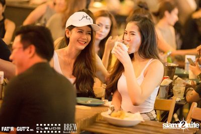 Seenspace Invasion ที่ร้าน Clouds, Fat'R Gut'z และ BREW Beers & Ciders — photo 68