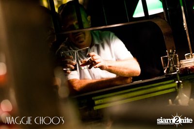Blow-Up Anniversary ที่ แม็กกี้ ชูส์ Ladies Night — photo 8
