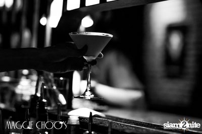 Blow-Up Anniversary ที่ แม็กกี้ ชูส์ Ladies Night — photo 16