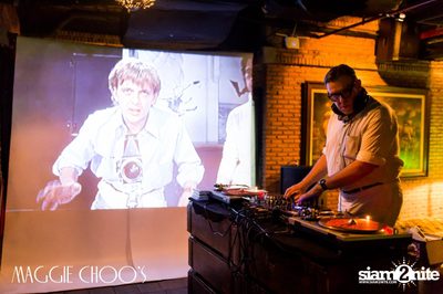 Blow-Up Anniversary ที่ แม็กกี้ ชูส์ Ladies Night — photo 60