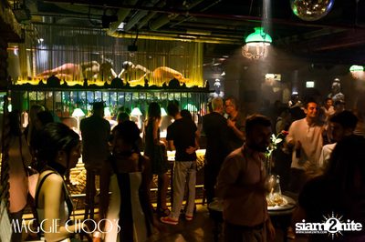 Blow-Up Anniversary ที่ แม็กกี้ ชูส์ Ladies Night — photo 119