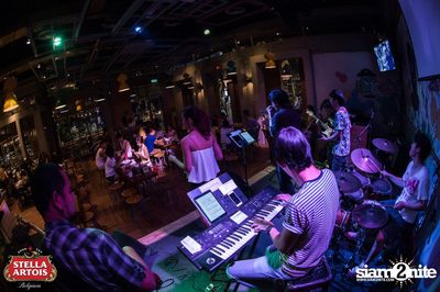 Stella Artois นำเสนอ Pour It Your Self ที่ แฮปปี้ ฟิช, เอเชีย ทีค เดอะ ริเวอร์ฟร้อนท์ — photo 9