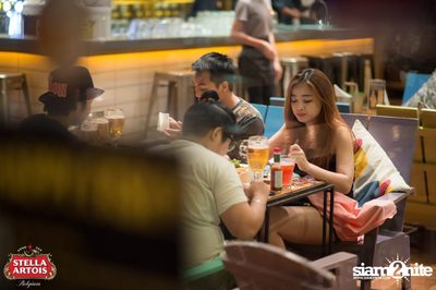 Stella Artois นำเสนอ Pour It Your Self ที่ แฮปปี้ ฟิช, เอเชีย ทีค เดอะ ริเวอร์ฟร้อนท์ — photo 79