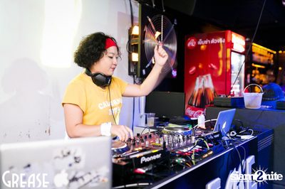 Friday Night at Grease Bangkok, Sukhumvit Soi 49 — photo 15
