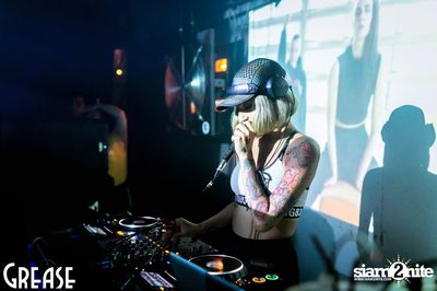 Friday Night at Grease Bangkok, Sukhumvit Soi 49 — photo 56