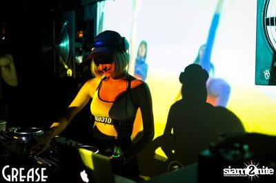 Friday Night at Grease Bangkok, Sukhumvit Soi 49 — photo 83