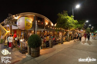ปาร์ตี้คืนวันเสาร์ที่ร้าน แฮปปี้ ฟิช, เอเชีย ทีค เดอะ ริเวอร์ฟร้อนท์ — photo 1