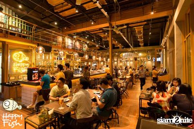 ปาร์ตี้คืนวันเสาร์ที่ร้าน แฮปปี้ ฟิช, เอเชีย ทีค เดอะ ริเวอร์ฟร้อนท์ — photo 11